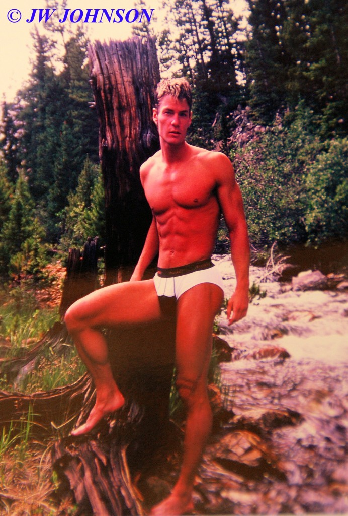 Streamside Hunk 4