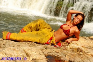Bunker Babe Goddess At Falls